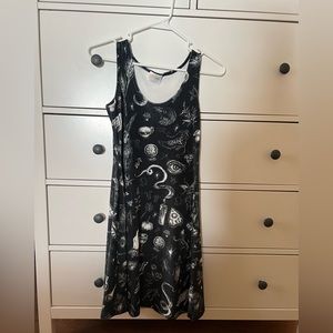 Brett manning witch dress